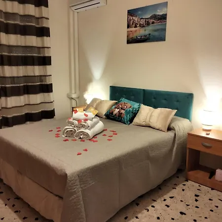 Διαμέρισμα Lascaris11 *